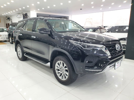 Toyota Fortuner Sigma 4 2.8D Model 2025