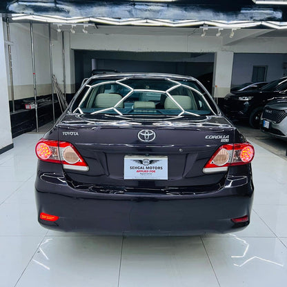 Toyota Corolla GLI 1.3 M/T 2013