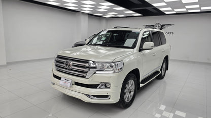 Toyota Land Cruiser AxG Selection  2016