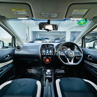 Nissan Note e-Power X V Selection 2017