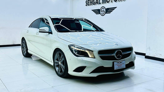 Mercedes Benz CLA Class 180 2015