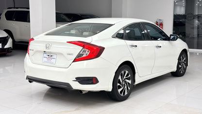 Honda Civic Turbo 1.5 VTEC CVT  2016
