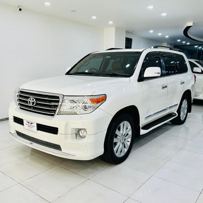 Toyota Land Cruiser ZX 4.6 Petrol 2014