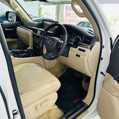 Lexus LX Series 570 2016