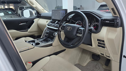 Toyota Land Cruiser Lc300 Zx Full House  2023