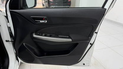 Suzuki Swift GLX CVT 1.2 2025