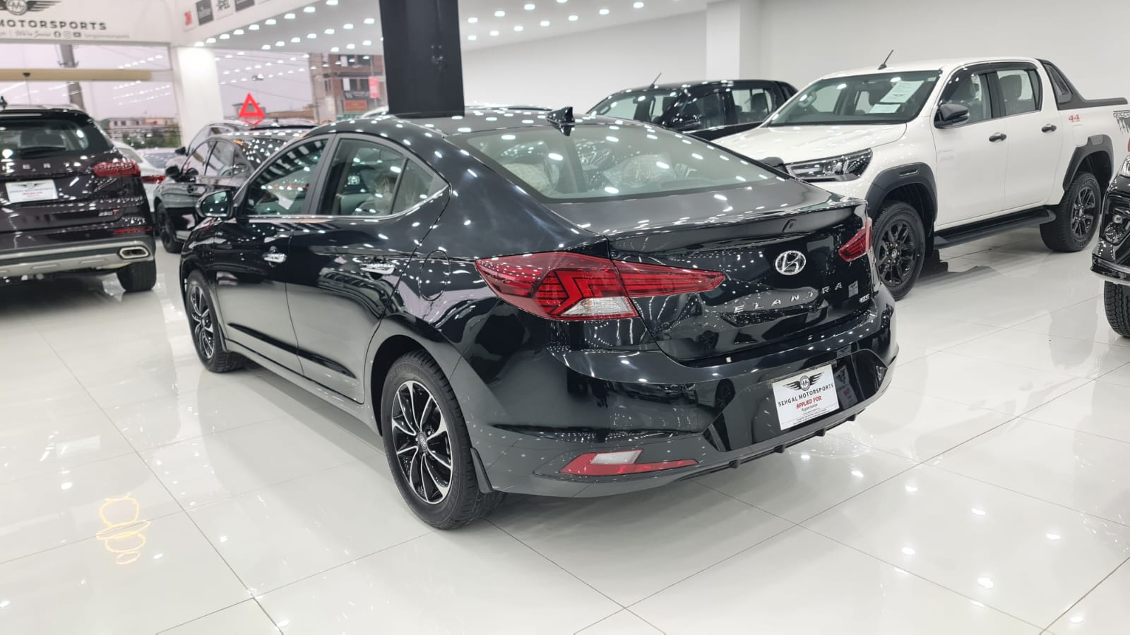 Hyundai Elantra Gls CVT Model 2024 back left side view