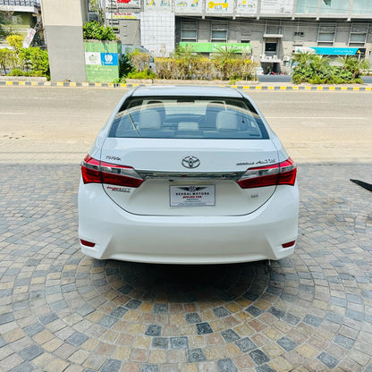 Toyota Corolla Altis 1.6 A/T 2015