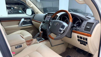 Toyota Land Cruiser Zx Full House 2014