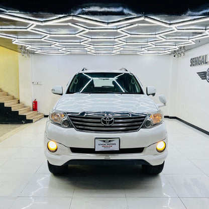 Toyota Fortuner V TRD Sportivo 2015