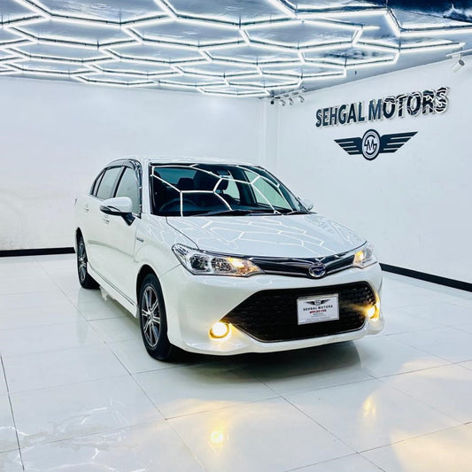 Toyota Corolla Axio Hybrid S Package 2017