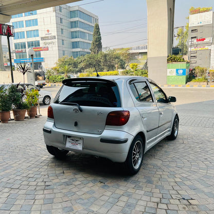 Toyota Vitz F Package M/T 2003