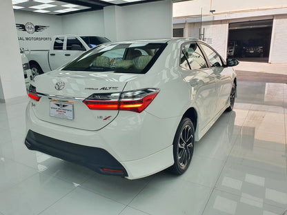 Toyota Corolla Altis Grande X CVT-i 1.8 2024