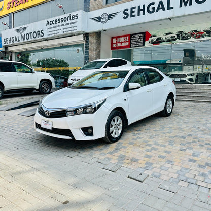 Toyota Corolla Altis 1.6 A/T 2015
