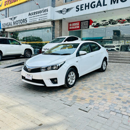 Toyota Corolla Altis 1.6 A/T 2015