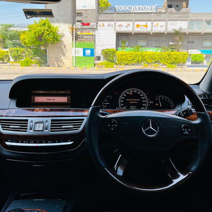 Mercedes Benz S Class S550 Model 2006