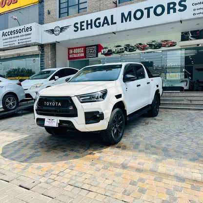 Toyota Hilux Revo GR-S 2.8D 2025