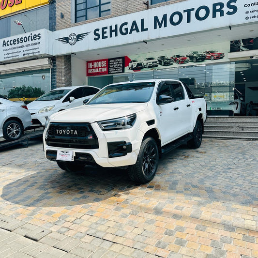 Toyota Hilux Revo GR-S 2.8D 2025