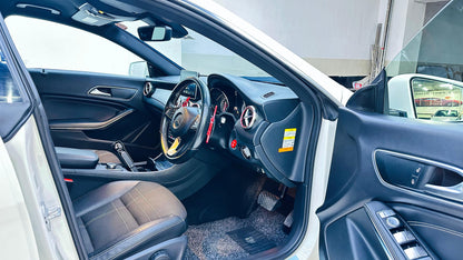 Mercedes Benz CLA Class 180 2015