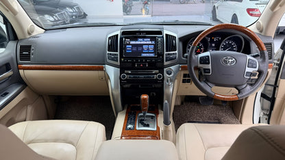 Toyota Land Cruiser Zx Full House 2014