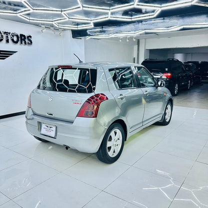 Suzuki Swift DLX 1.3 M/T 2014