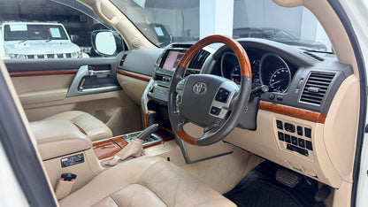 Toyota Land Cruiser Zx Full House 2013
