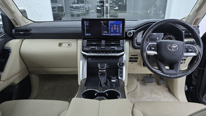 Toyota Land Cruiser ZX lc300 Series  2022