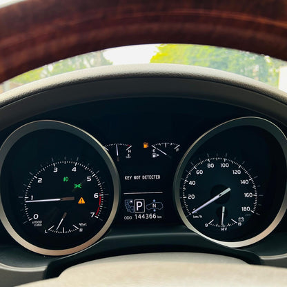 Toyota Land Cruiser ZX 4.6 Petrol 2013