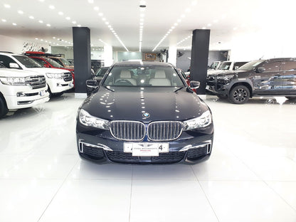 BMW 740e plugin hybrid 2018 Model