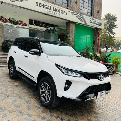 Toyota Fortuner Petrol Dual VVT-i2.7 2017