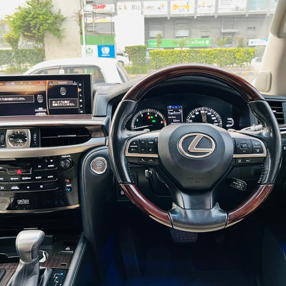 Lexus LX Series LX570 2016