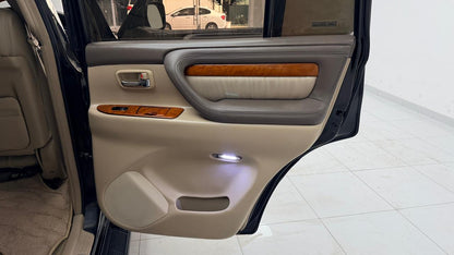Toyota Land Cruiser Cygnus  2003