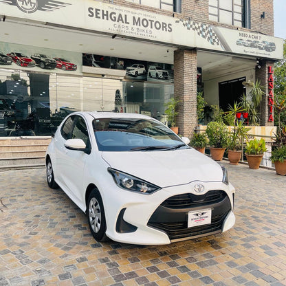 Toyota Yaris X 1.0 Hatchback Model 2020