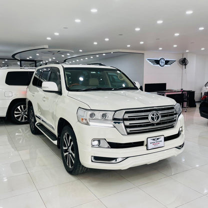 Toyota Land Cruiser AXG Selection 2013