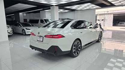 BMW i5 M Package X-Drive 40 2023