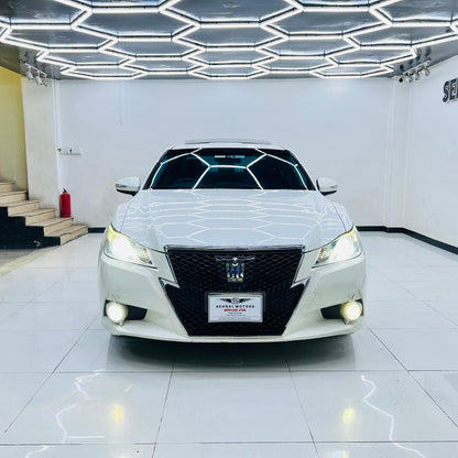 Toyota Crown ATHLETE Hybrid 2013