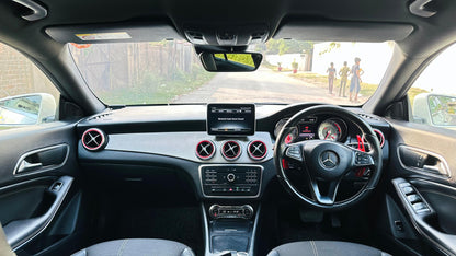 Mercedes Benz CLA Class 180 2015
