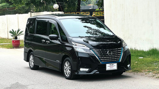 Nissan Serena Highway Star e-Power 2020