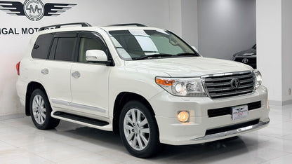 Toyota Land Cruiser Zx Full House 2014