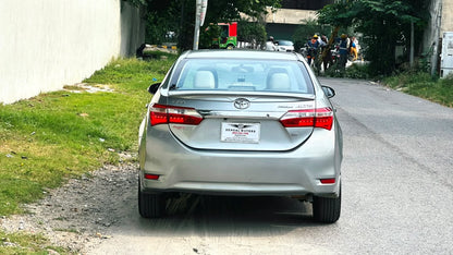 Toyota Corolla Altis 1.6 A/T 2015