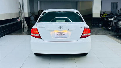 Toyota Corolla Axio X  2011