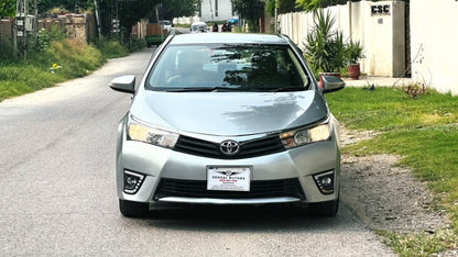 Toyota Corolla Altis 1.6 A/T 2015
