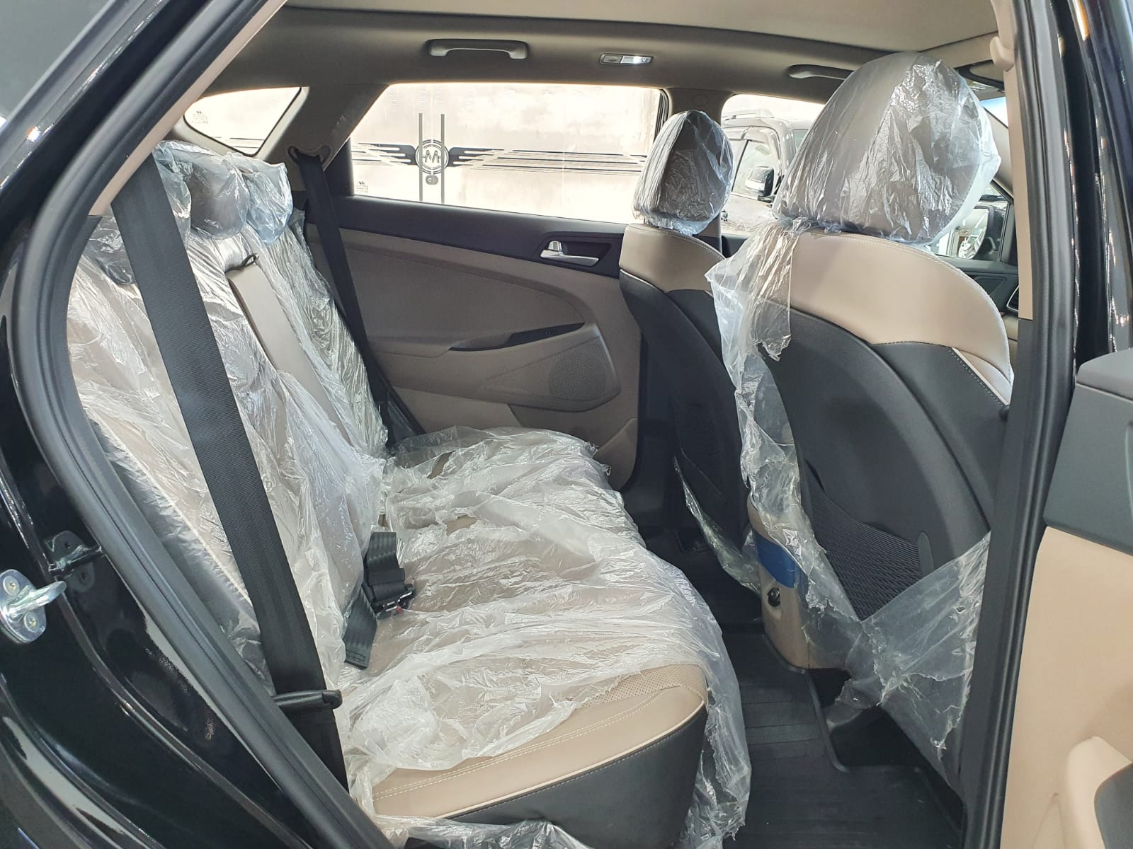 Hyundai Tucson AWD Model 2024 back seats inner view