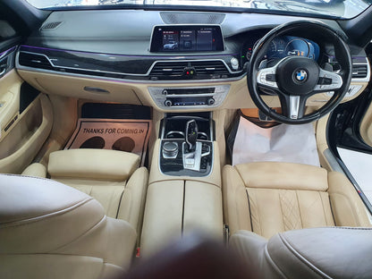 BMW 740e plugin hybrid 2018 Model