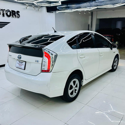Toyota Prius S LED  2013