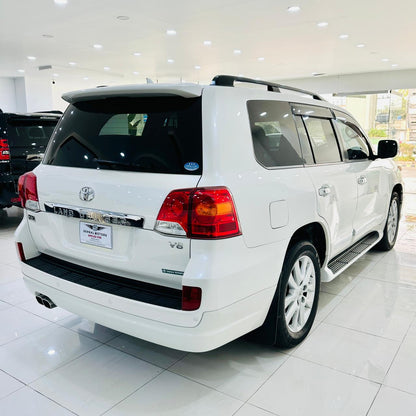 Toyota Land Cruiser ZX 4.6 Petrol 2014