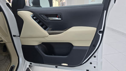 Toyota Land Cruiser Lc300 Zx Full House  2023