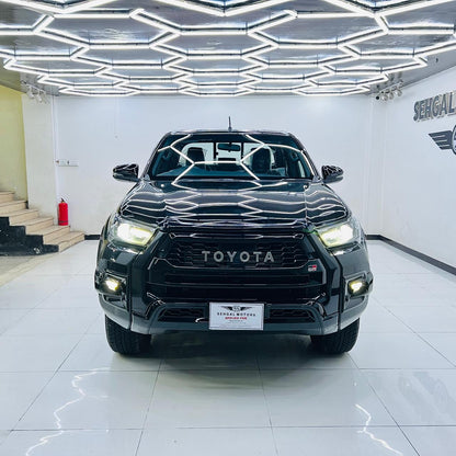 Toyota Hilux Revo GR-S 2.8D 2025