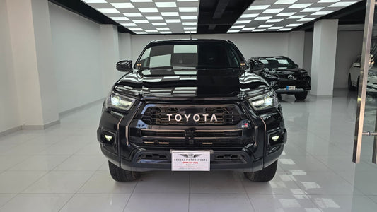 Toyota Hilux Revo GR-S 2023