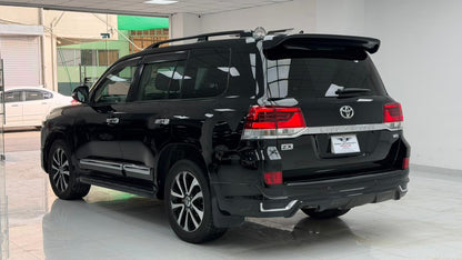 Toyota Land Cruiser AxG  Black Leather Selection  2009